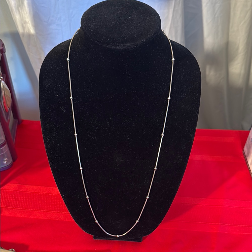 Premiere Designs Elegant Silver Tone Beaded Necklace